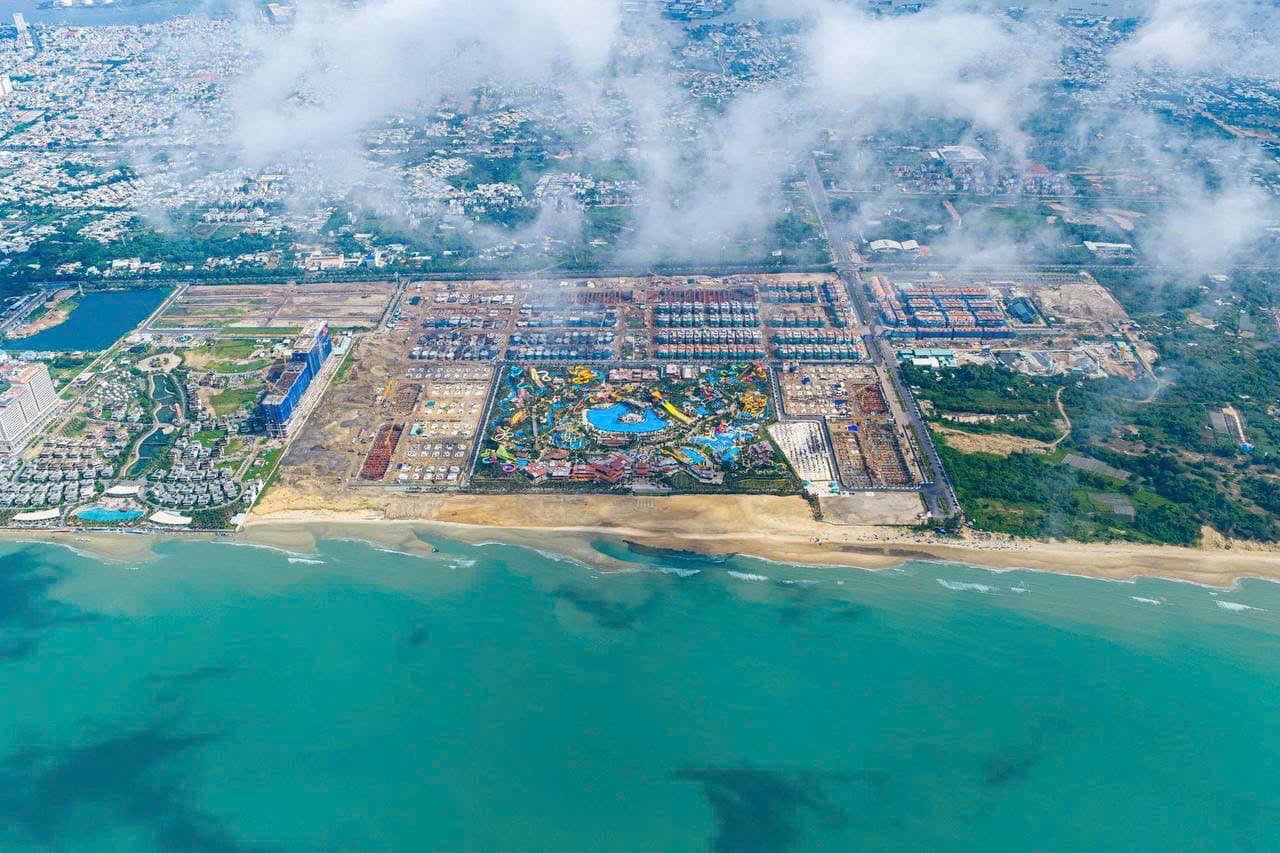 Toàn cảnh Blanca City nhìn từ phía biển để đánh giá quy mô dự án