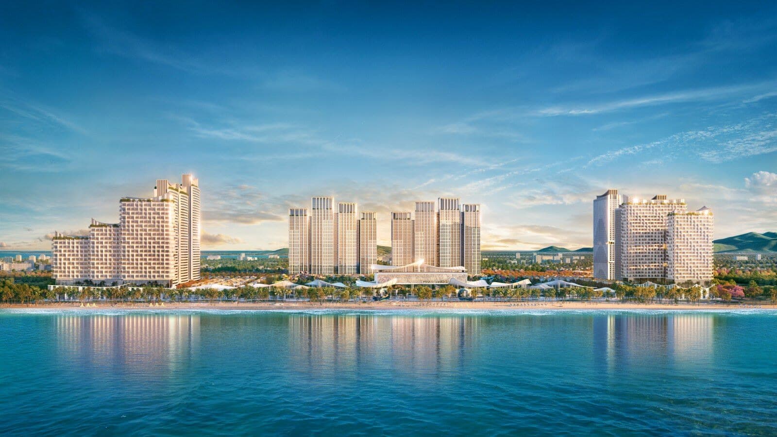 Đường chân trời các tháp Blanca City nhìn từ ngoài khơi ban ngày